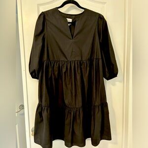 Gap maternity dress - tiered with ruffed sleeves - size medium